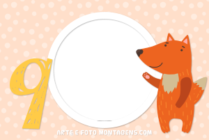 Raposinha laranja, número 9 amarelo, moldura circular, fundo bege poá.