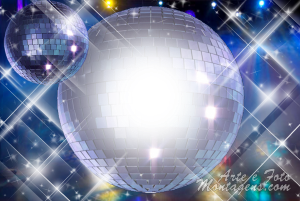DJ, luzes, globo espelhado, pista dança, balada.