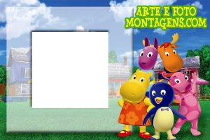 Turma Backyardigans (Tyrone, Uniqua, Pablo, Tasha, Austin), jardim, moldura retangular transparente, fundo casa grama verde céu azul.