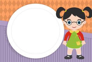 Chiquinha animada chibi, óculos, vestido verde, moldura circular cinza clara, fundo painéis laranja roxo.