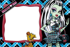 Frankie Stein Monster High, cachorrinho Watzit, moldura vinho irregular, fundo xadrez azul preto.