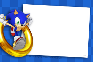 Sonic correndo anel dourado, moldura retangular preta borda branca (polaroid), fundo azul quadriculado.