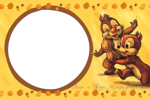 Tico e Teco brigando noz, moldura circular marrom borda preta, fundo amarelo nozes.